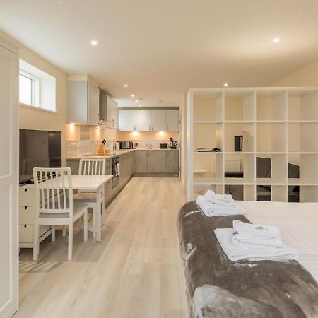 Pass The Keys Flat 9 Lovell Lodge - Modern Studio Near Science Park CBG Buitenkant foto